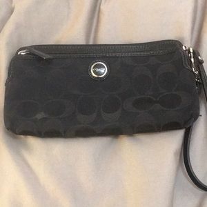 Classic Coach Black Wristlet!!